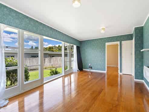 2/11 Matipo Place, Woodhill