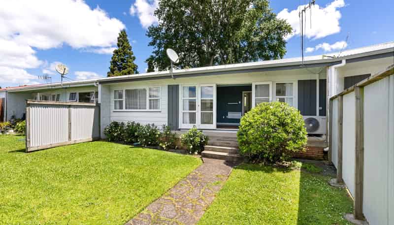 2/11 Matipo Place, Woodhill