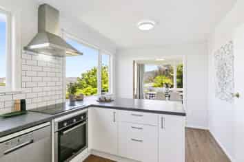 7 Kau Kau Way, Ngaio