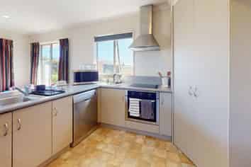 6a Oxford Street, Hampstead