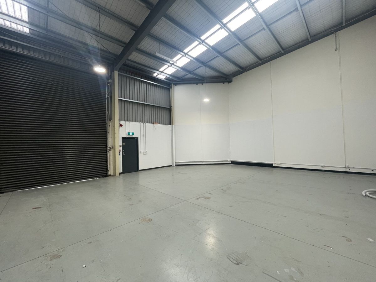 Lunn Ave Industrial Gem | Prime Position - Mehr
