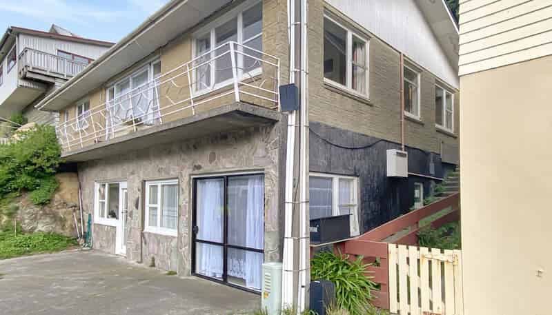 2/131 Happy Valley Road, Owhiro Bay