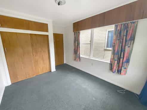 2/131 Happy Valley Road, Owhiro Bay