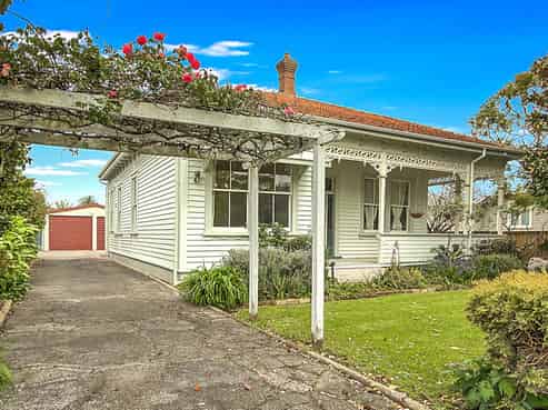 111 Rolleston Street, Thames