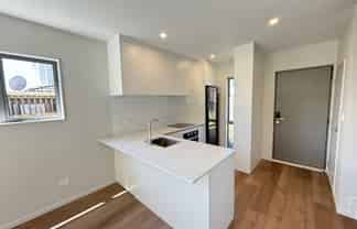 9 Te Ara Wai, Mangere East