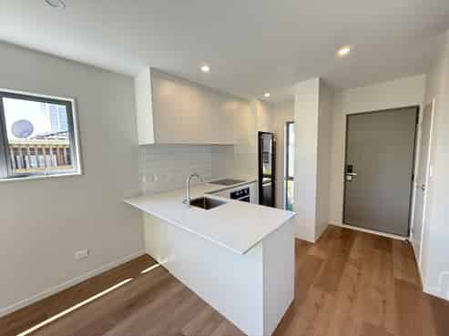 9 Te Ara Wai, Mangere East