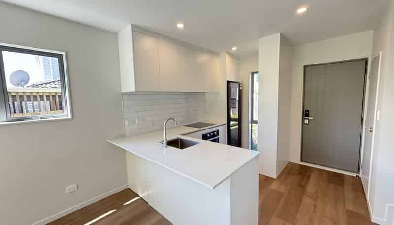 9 Te Ara Wai, Mangere East