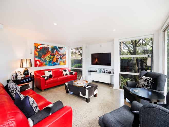 297 Fitzherbert Avenue, West End