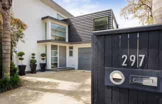 297 Fitzherbert Avenue, West End