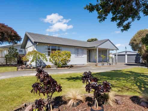 8 Paradise Place, Milson