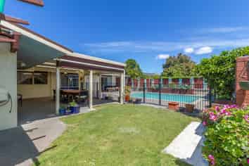 6 Konini Crescent, Pirimai