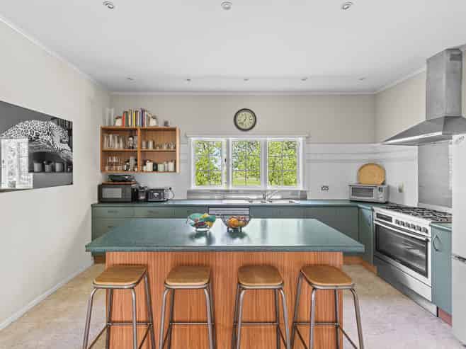 74 Wanganui Road, Marton