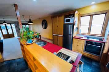 12 Chislehurst Place, Bryndwr