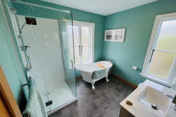 12 Chislehurst Place, Bryndwr