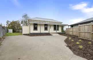 66 Bridge Street, Bulls