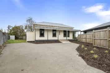 66 Bridge Street, Bulls