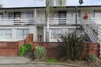 8/5 Tralee Place, Hillcrest