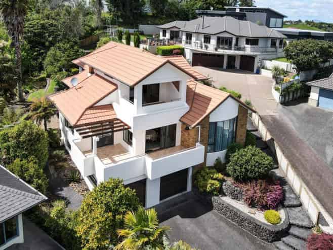 49 Greenfield Drive, Western Heights