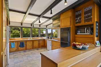 6 Tawa Street, Inglewood