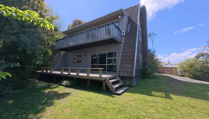 26 Sunset Street, Hilltop