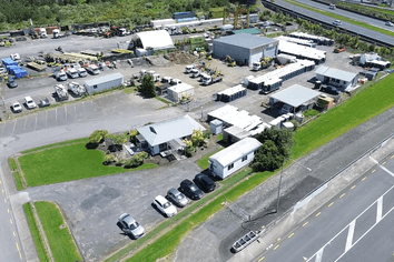 Heavy Industrial Yard with Motorway Exposure