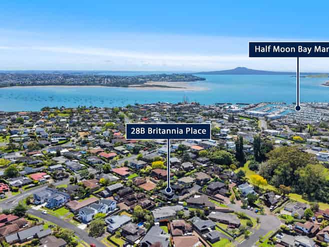 28B Britannia Place, Half Moon Bay