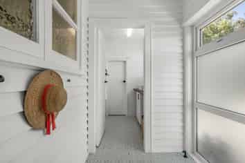 20 Titiro Moana Road, Korokoro