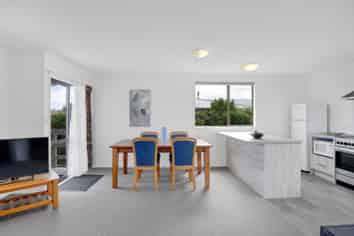 18 Pohutukawa Drive, OPUNAKE