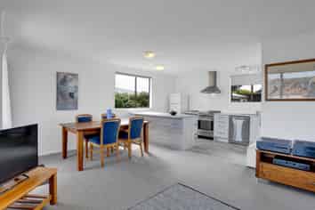 18 Pohutukawa Drive, OPUNAKE