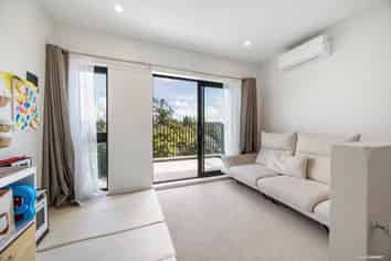 8/28 Westgate Drive, Westgate