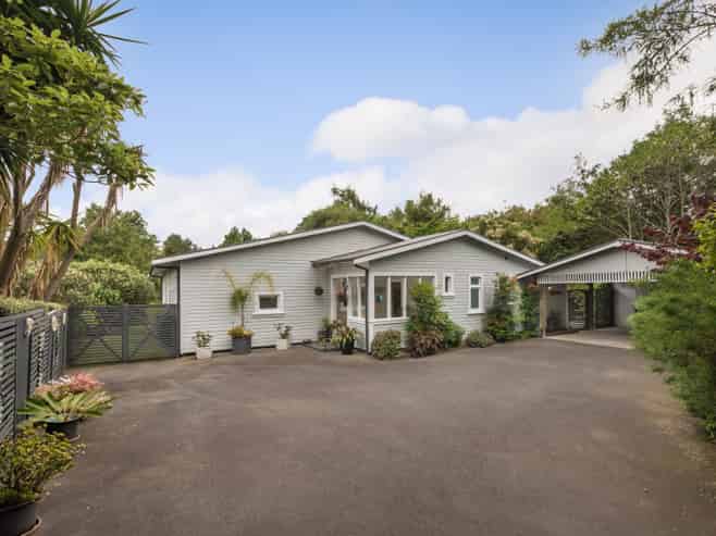 2 Highfields Drive, Katikati