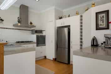 2 Highfields Drive, Katikati