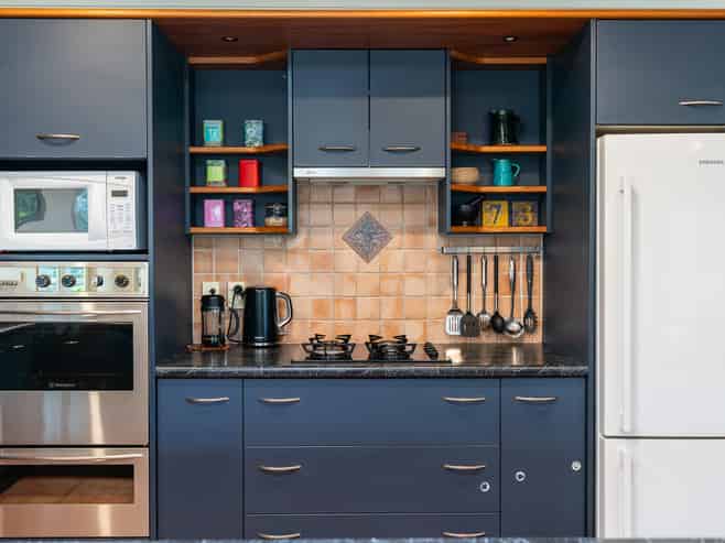 73 Dixon Road, Glenview