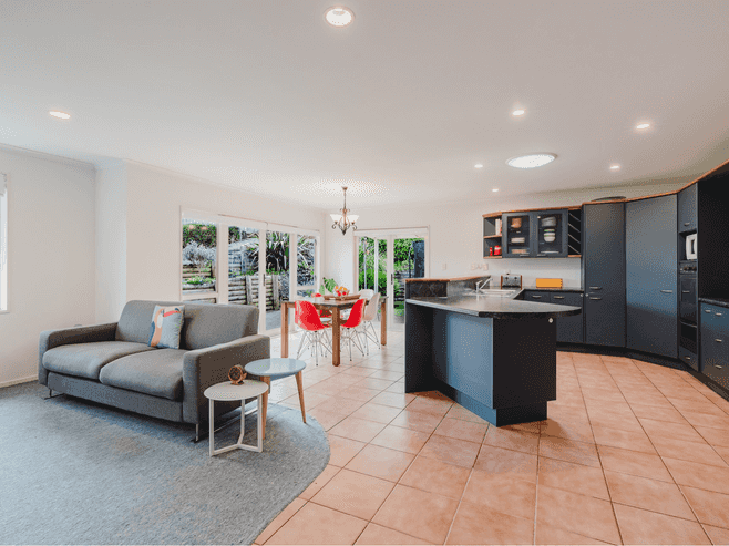 73 Dixon Road, Glenview