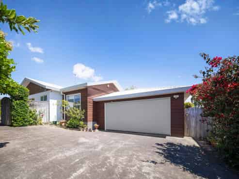 152A Hutchinson Avenue, New Lynn
