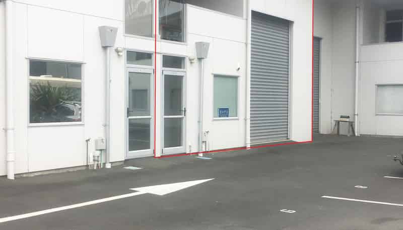 8/6 Loft Place, Kumeu