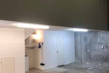 Well-presented 97sqm industrial unit