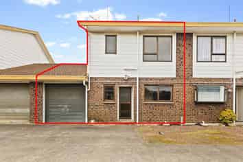 2/113 Avenue Road, Otahuhu