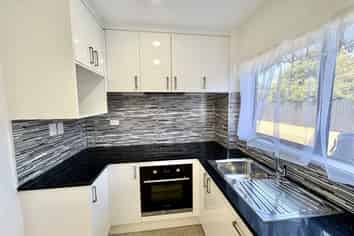 2/113 Avenue Road, Otahuhu