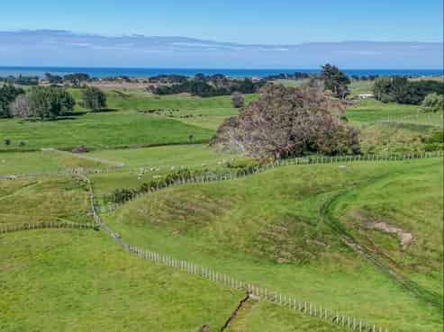 229 and 22 Tayforth Road, Westmere