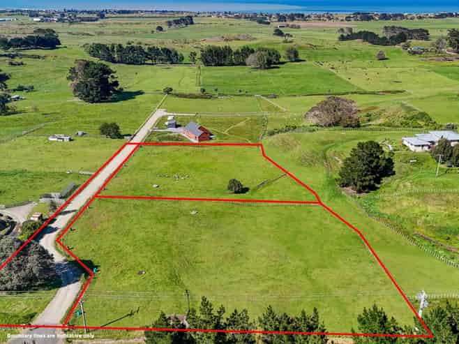 229 and 22 Tayforth Road, Westmere