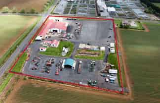 Prime rural hub with cool stores, shed & yard