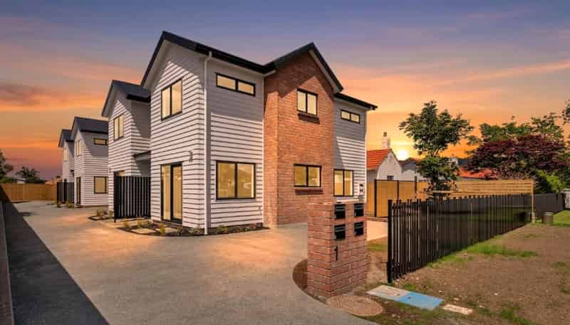 1A+D Simons Street, Kensington