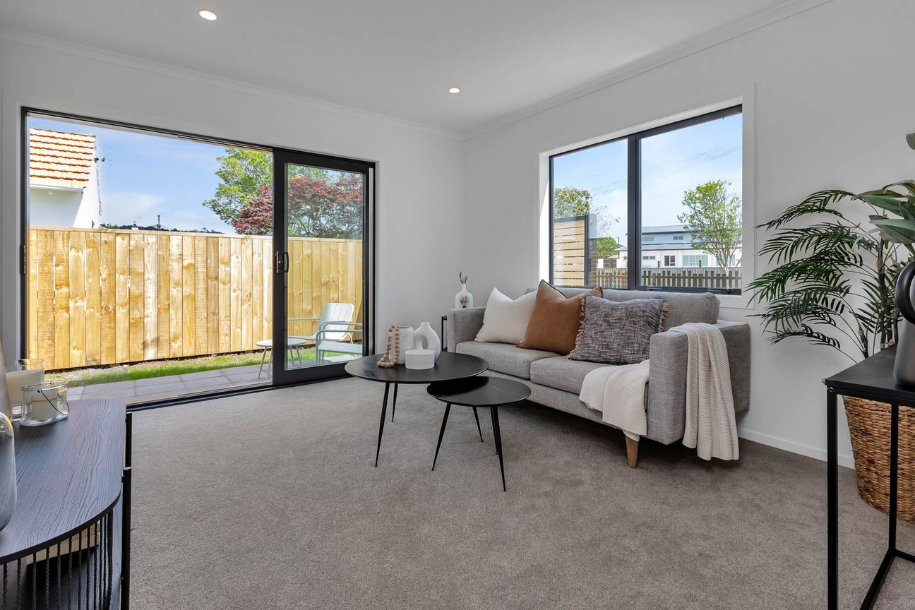 Freehold Townhouses - Prime Location – další
