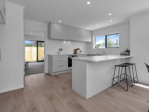 1A+D Simons Street, Kensington