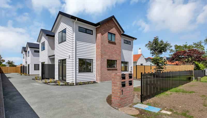 1A-D Simons Street, Kensington