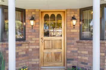 10 Regency Crescent, Redwood