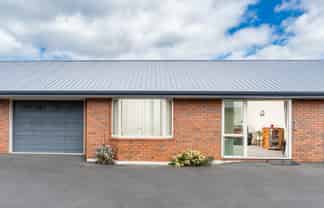 5/4 Reid Avenue, Mosgiel