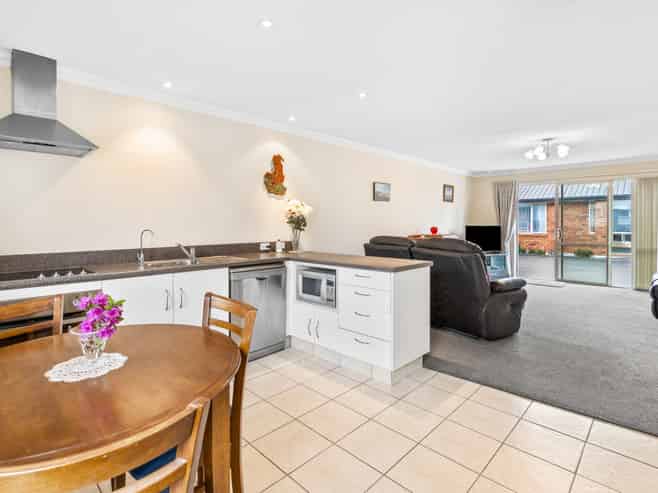 5/4 Reid Avenue, Mosgiel