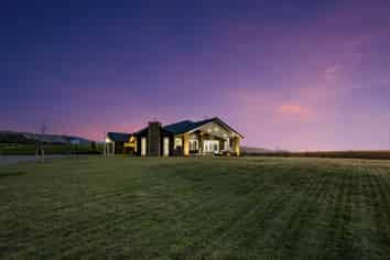 104 Kahuterawa Road, Linton